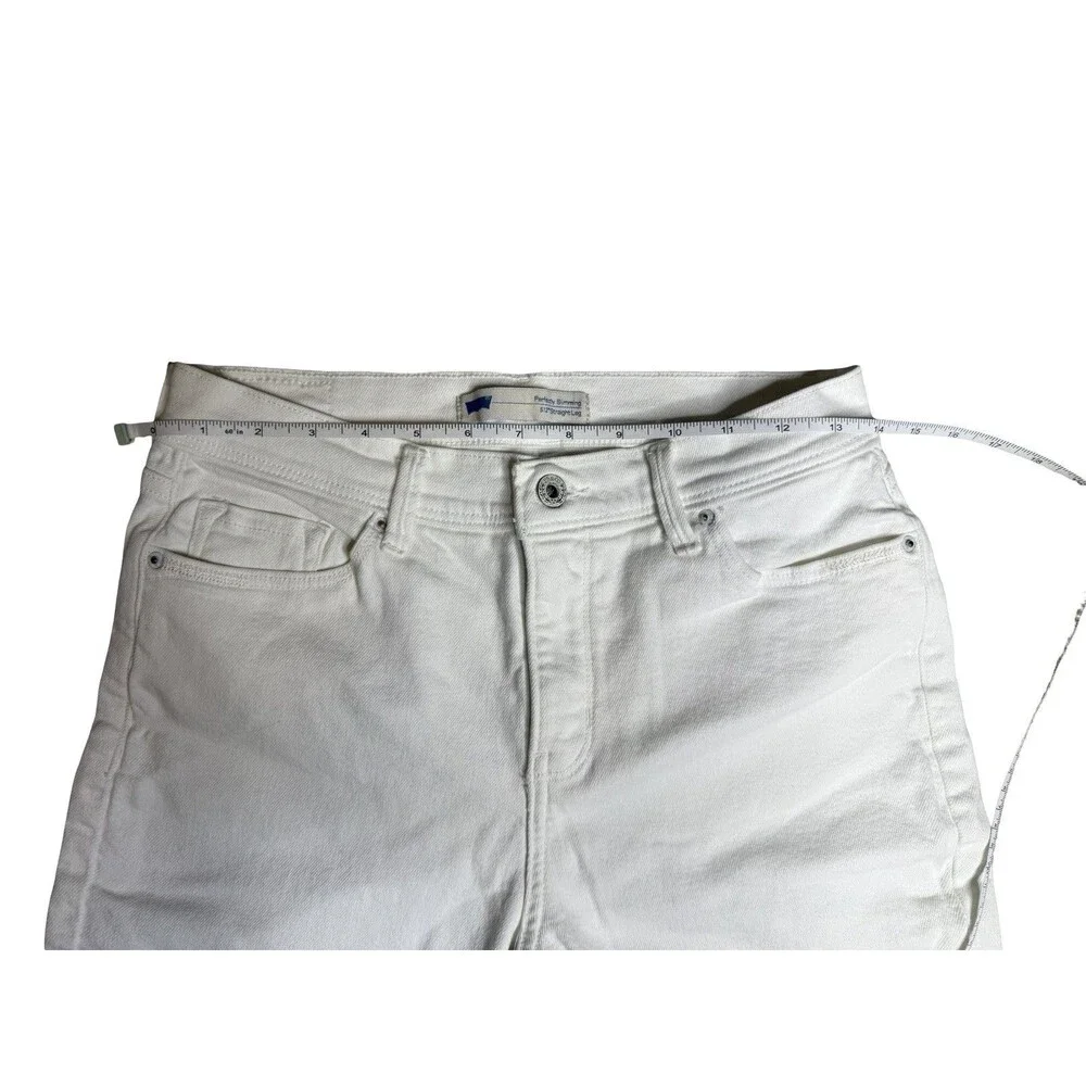 Levis White Jeans Womens Size 28 Perfectly Slimming 512 Straight Leg